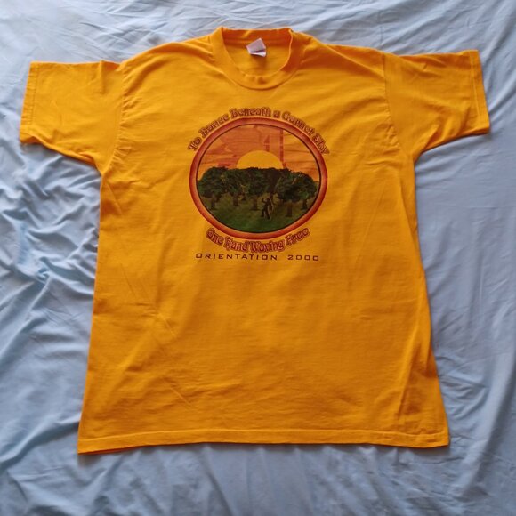 2000 Mount Allison Universty To Dance Beneath a Garnet Sky Yellow T-Shirt XL - Picture 1 of 10